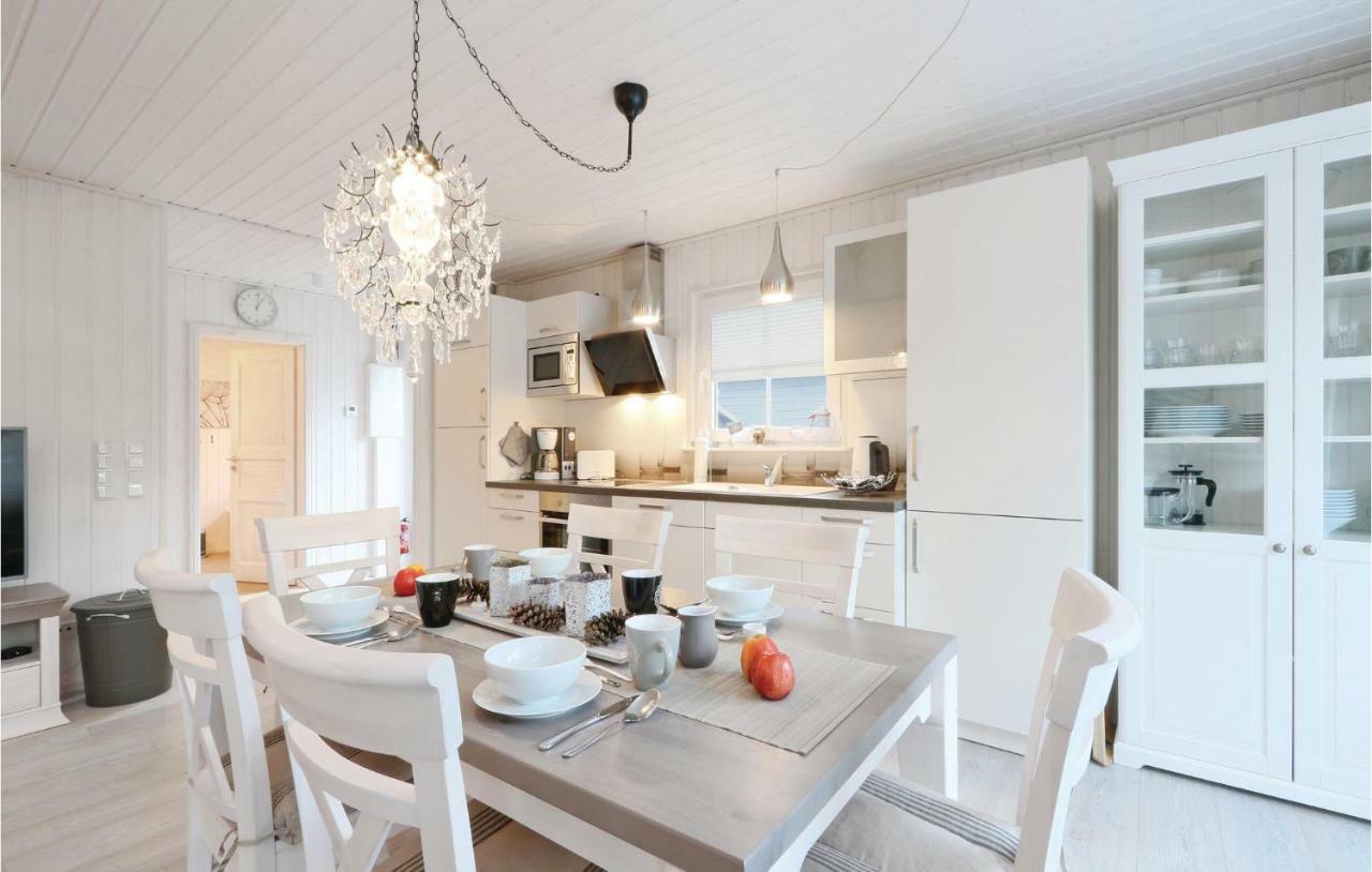 2 Bedroom Lovely Home In Zerpenschleuse Bagian luar foto